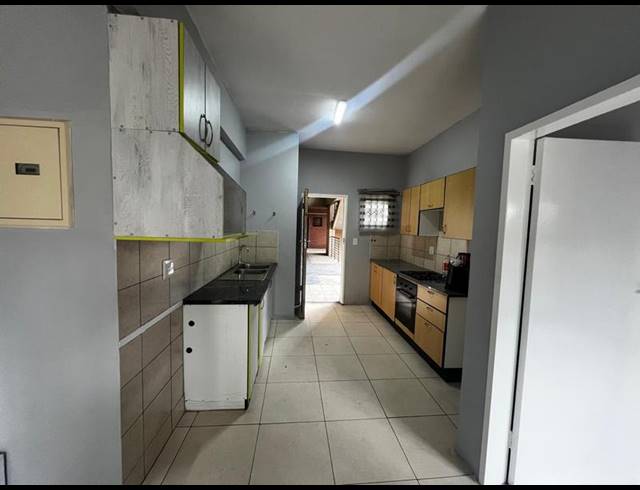 2 BEDROOM PROPERTY TO RENT IN AUCKLAND PARK